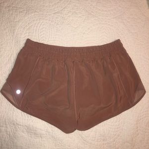 Lululemon shorts: Hotty hot